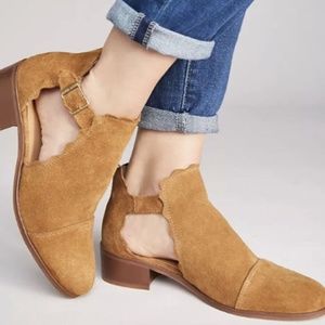 Klub Nico Suede Leather Beau Scalloped Booties